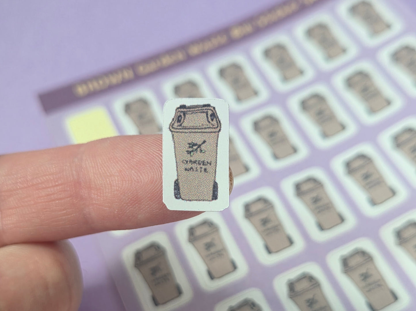 Brown Garden Waste Bin Planner Stickers – Garden Rubbish Collection Reminder Sheet